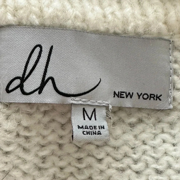 dh NEW YORK Merino Wool Baby Alpaca Cropped Knit Sweater Neutral Casual, Medium - Picture 13 of 16